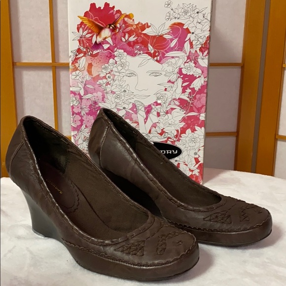 Chinese Laundry Becky Brown Leather Wedge Heal 8.5 - Picture 2 of 6